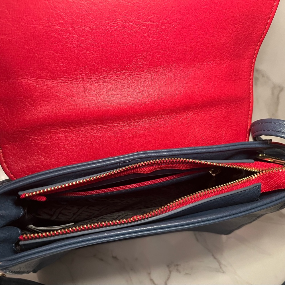 Marvel Loungefly Crossbody Bag - Picture 8 of 11